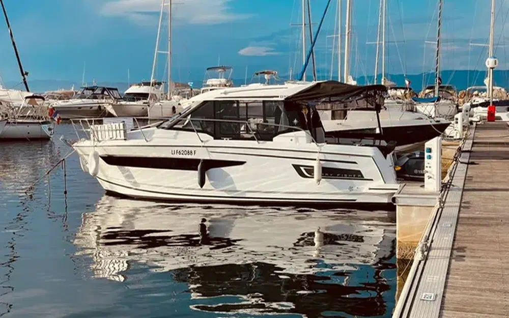 slider 0 Jeanneau Merry Fisher 895