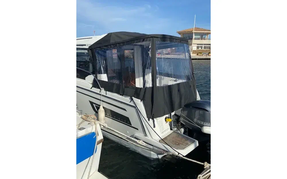 slider 2 Jeanneau Merry Fisher 895