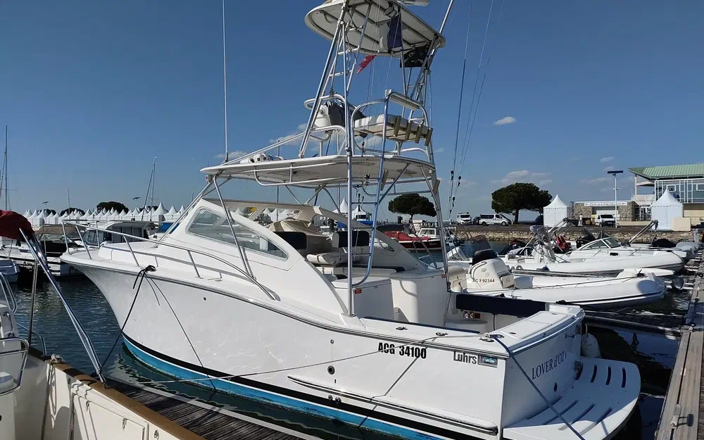 slider 14 Luhrs 30 Open