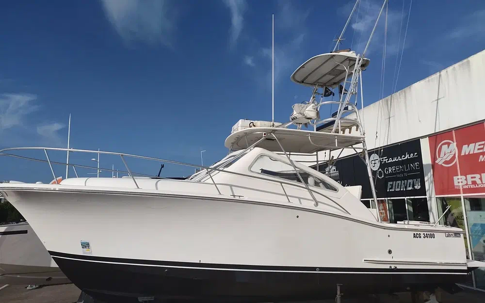 slider 0 Luhrs 30 Open