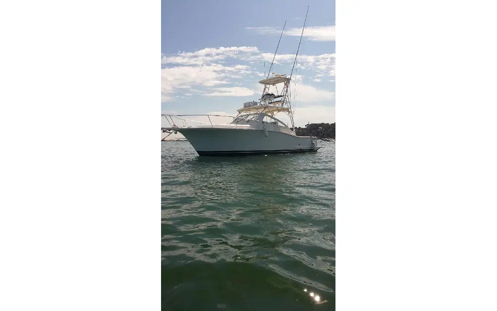 slider 22 Luhrs 30 Open