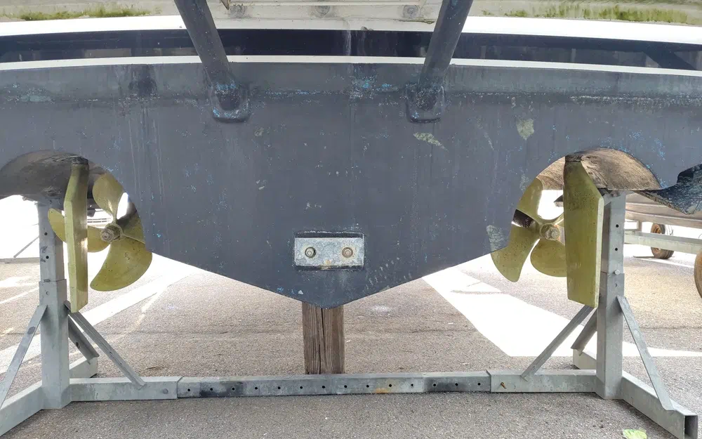 slider 30 Luhrs 30 Open