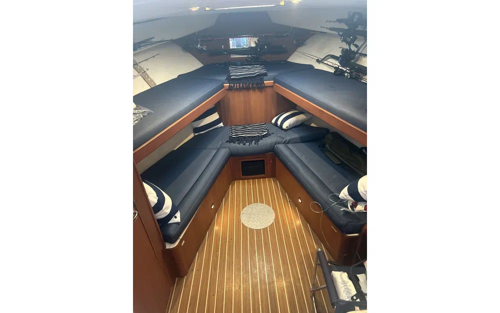 slider 30 Luhrs 30 Open