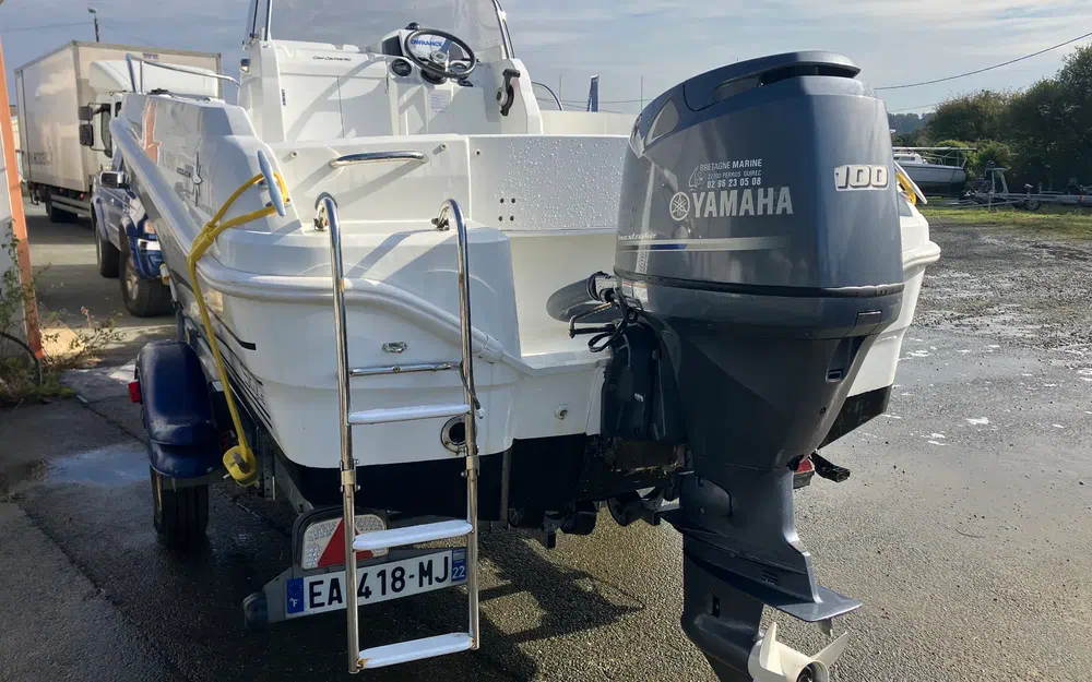 slider 9 Jeanneau Cap Camarat 5.5 CC Serie 2