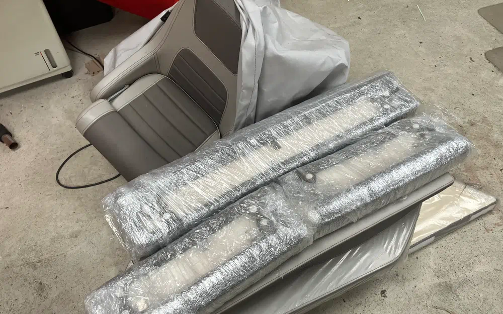 slider 11 Jeanneau Cap Camarat 5.5 CC Serie 2