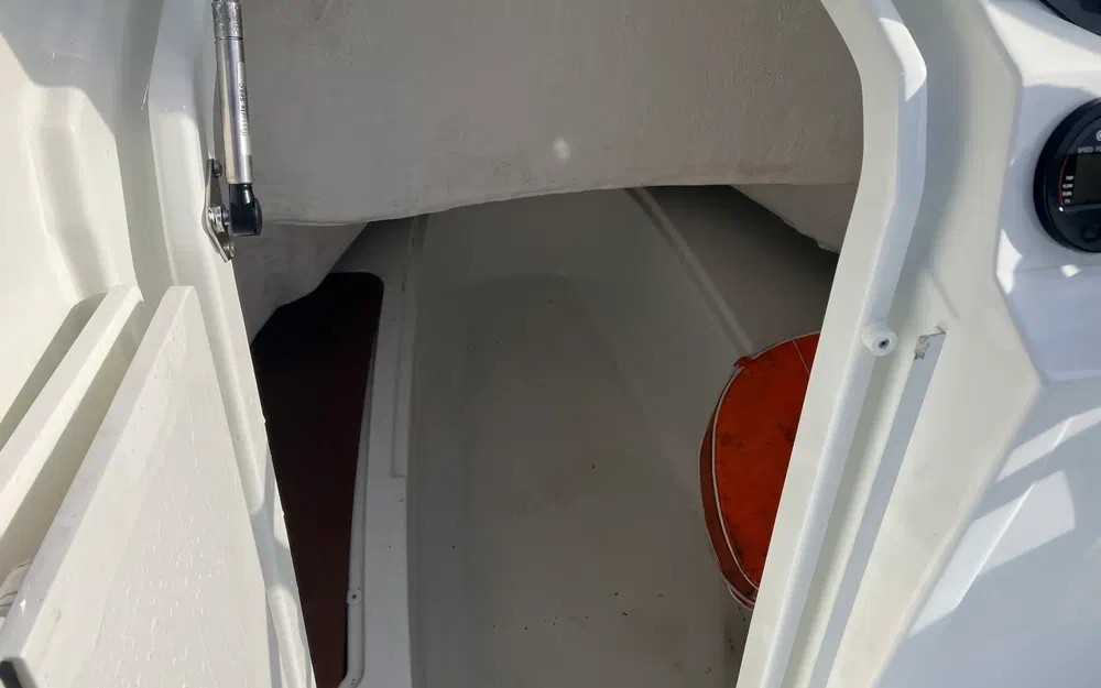 slider 8 Jeanneau Cap Camarat 5.5 CC Serie 2