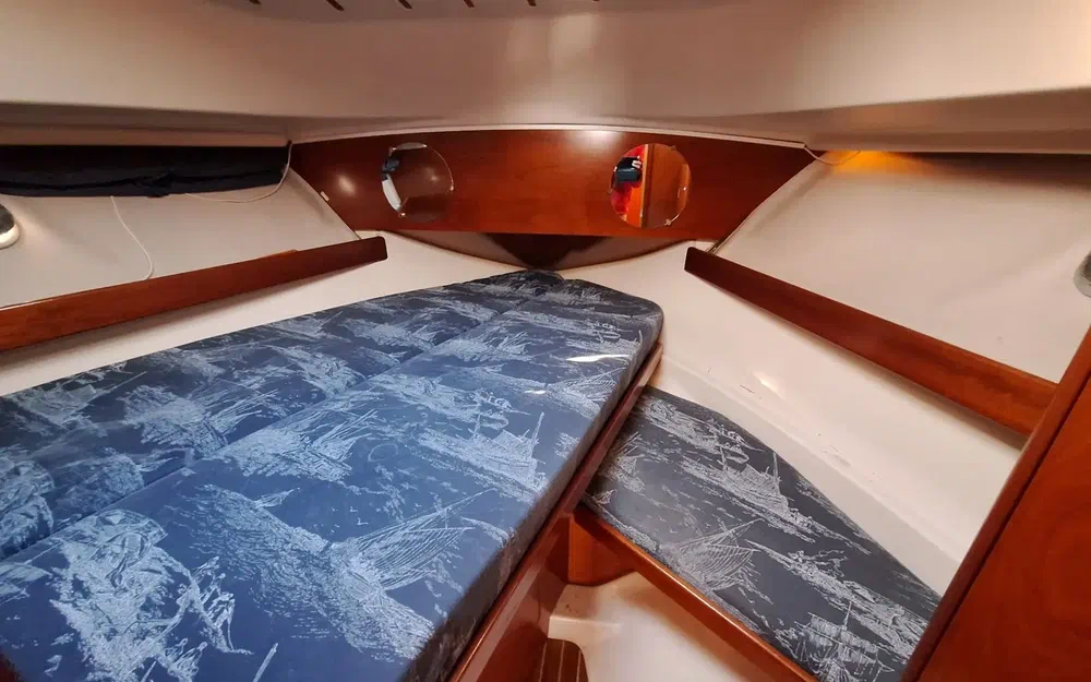 slider 10 Beneteau Antares Serie 9