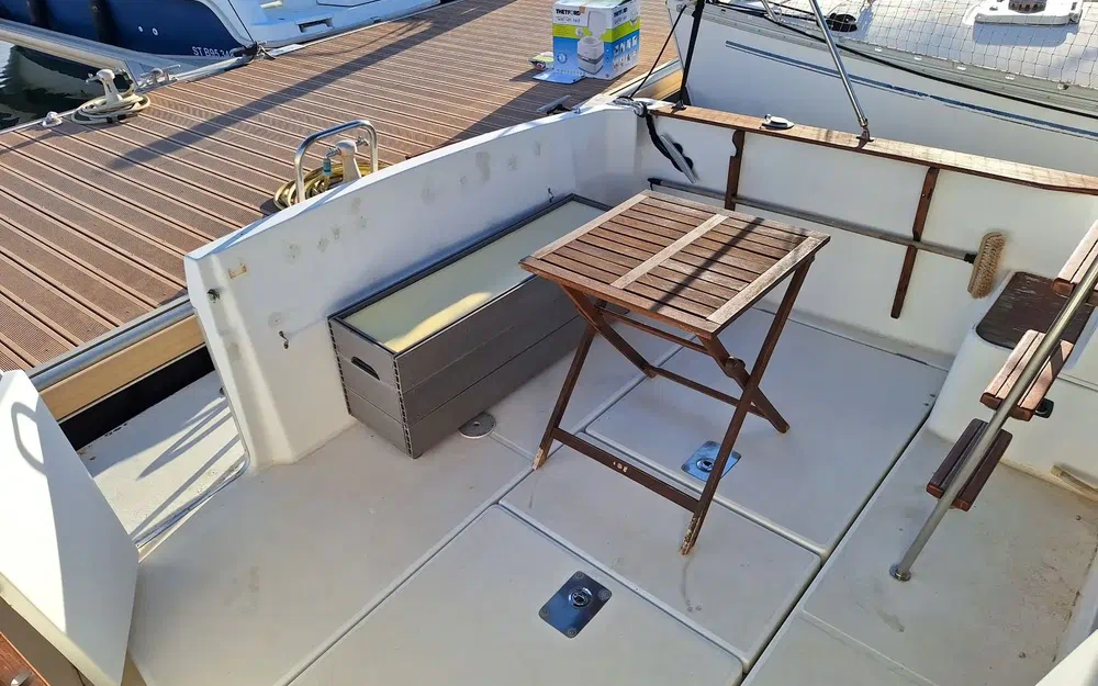 slider 1 Beneteau Antares Serie 9