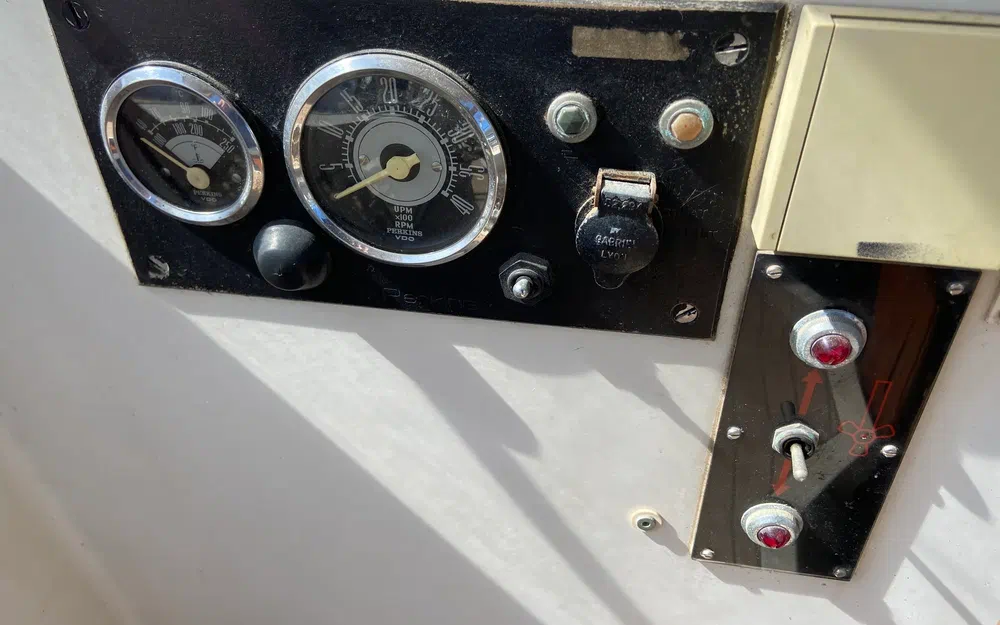 slider 16 Amel Maramu