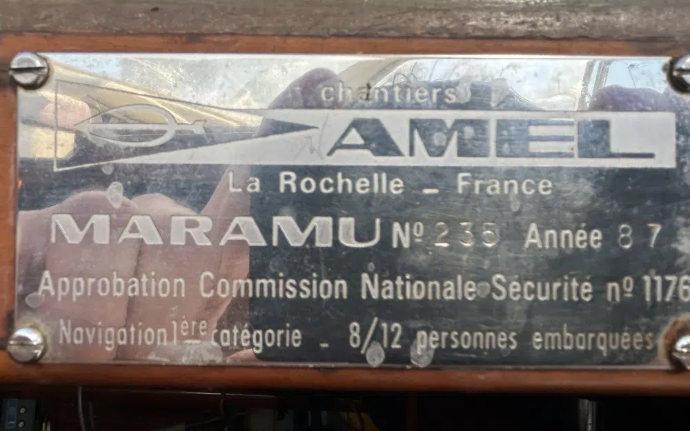 slider 21 Amel Maramu