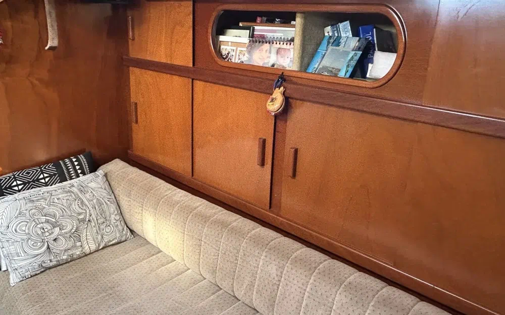 slider 2 Amel Maramu