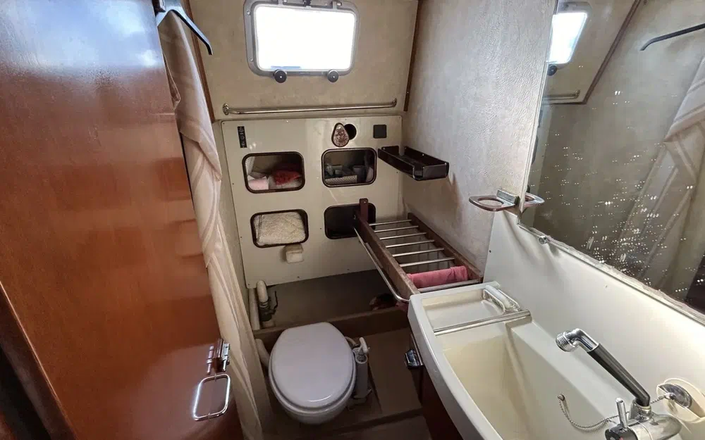 slider 6 Amel Maramu