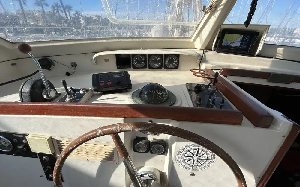 slider 8 Amel Maramu