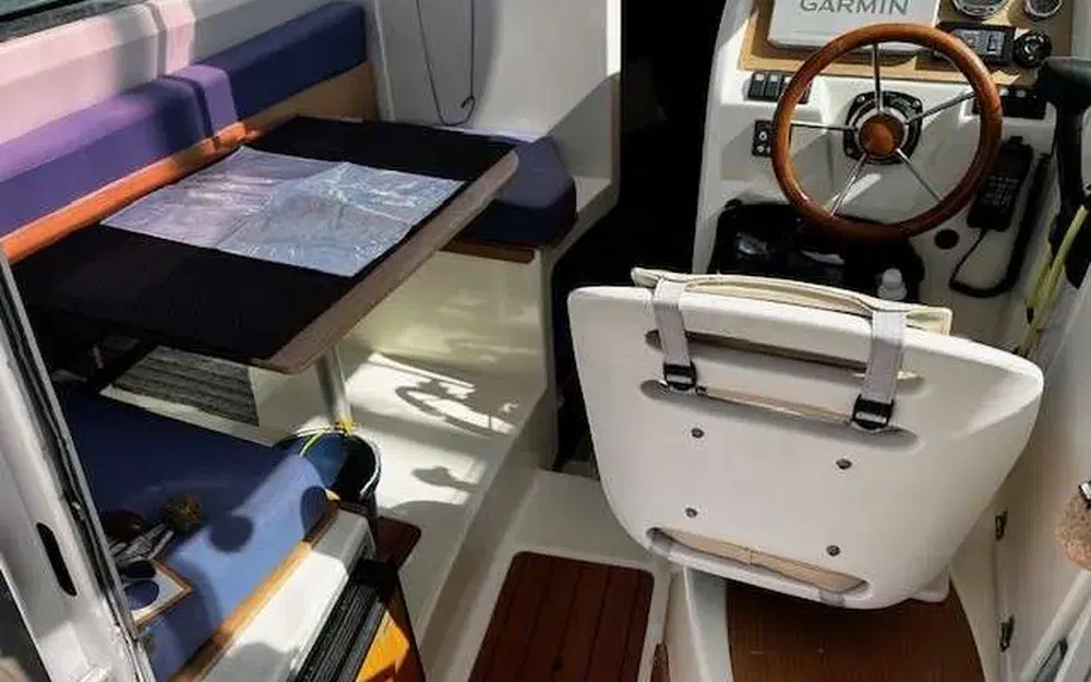 slider 16 Jeanneau Merry Fisher 725