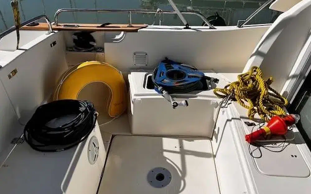 slider 4 Jeanneau Merry Fisher 725