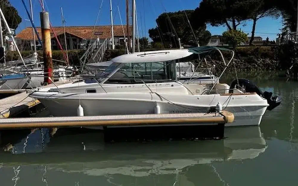 slider 7 Jeanneau Merry Fisher 725