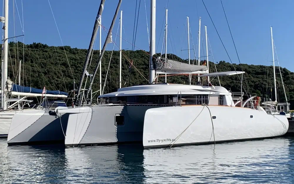 slider 6 Neel Trimarans Neel 45