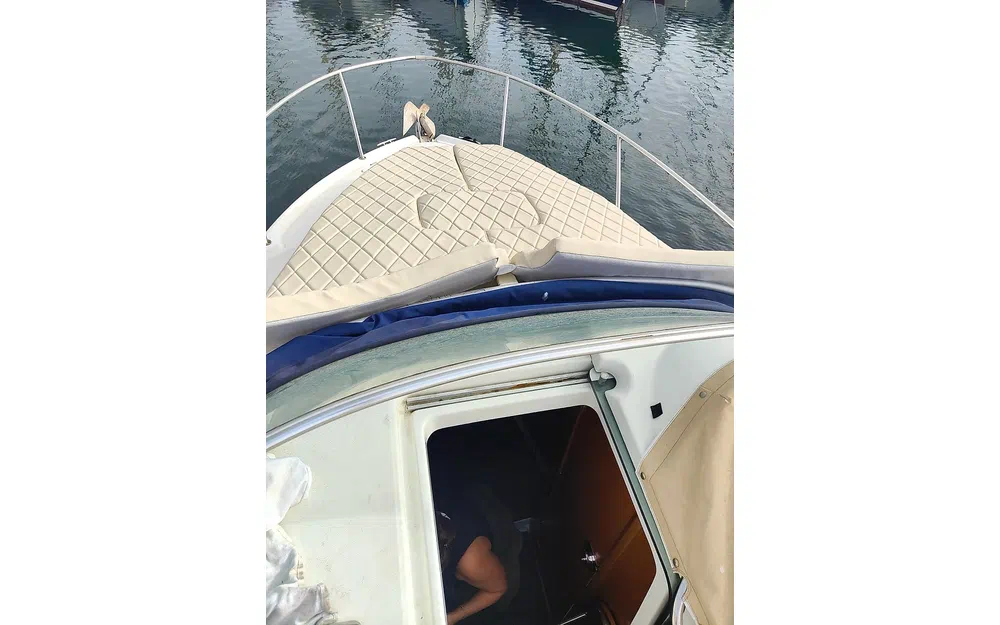 slider 3 Beneteau Flyer 701