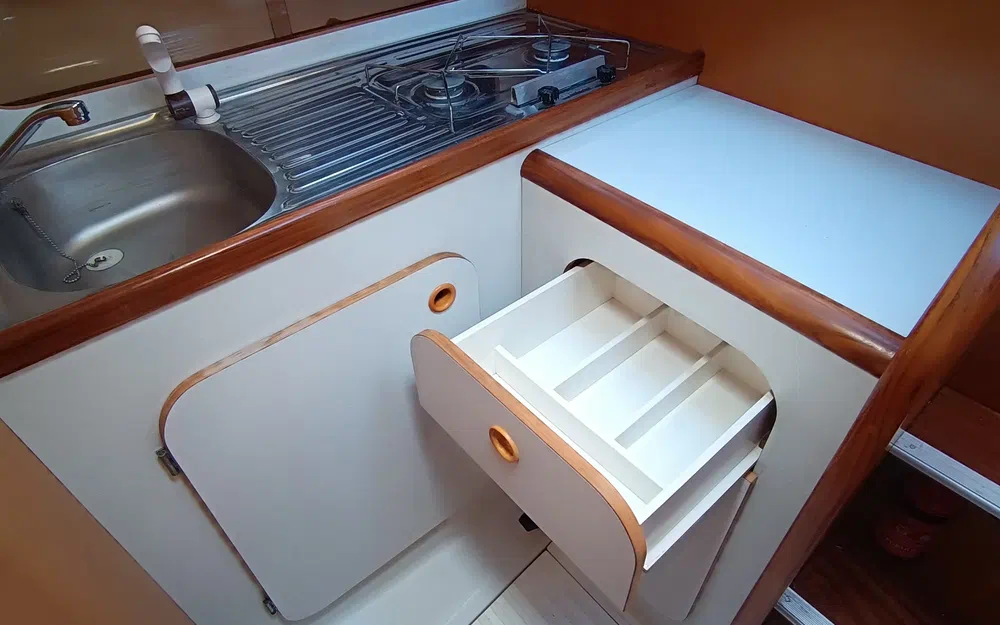 slider 8 Beneteau Antares 860