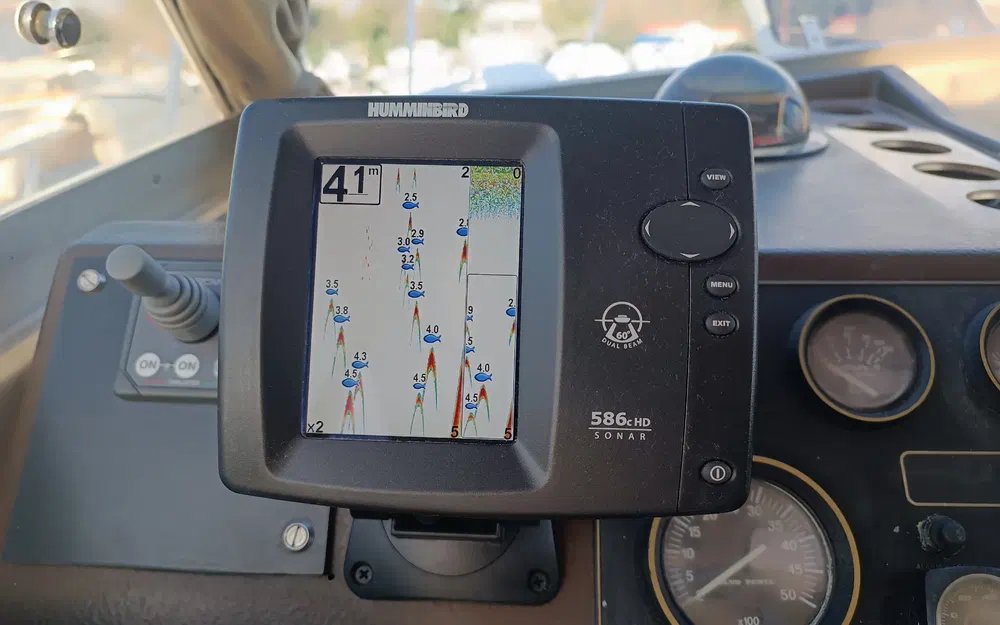 slider 6 Beneteau Antares 860