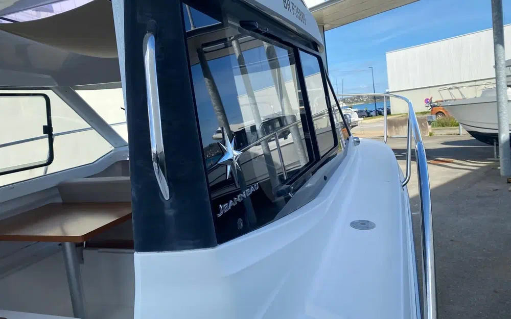 slider 7 Jeanneau Merry Fisher 695