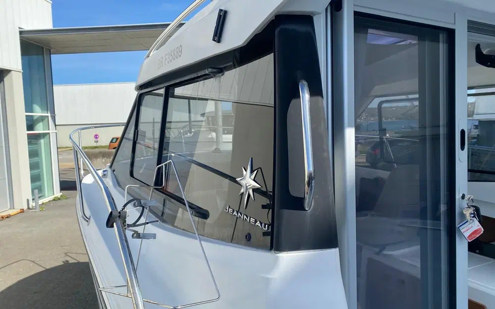 slider 8 Jeanneau Merry Fisher 695