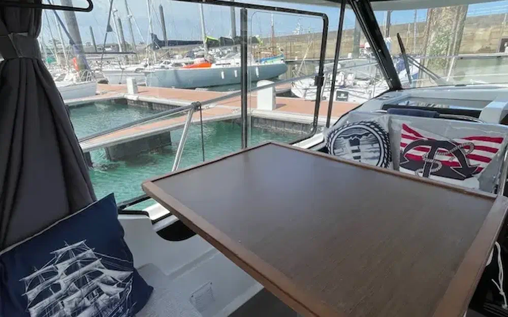 slider 9 Jeanneau Merry Fisher 895