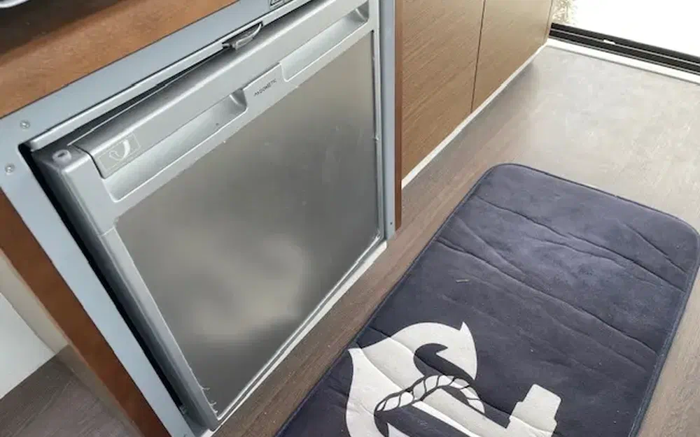 slider 13 Jeanneau Merry Fisher 895