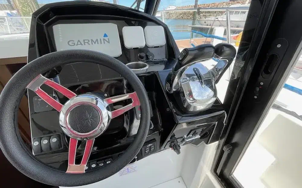 slider 15 Jeanneau Merry Fisher 895