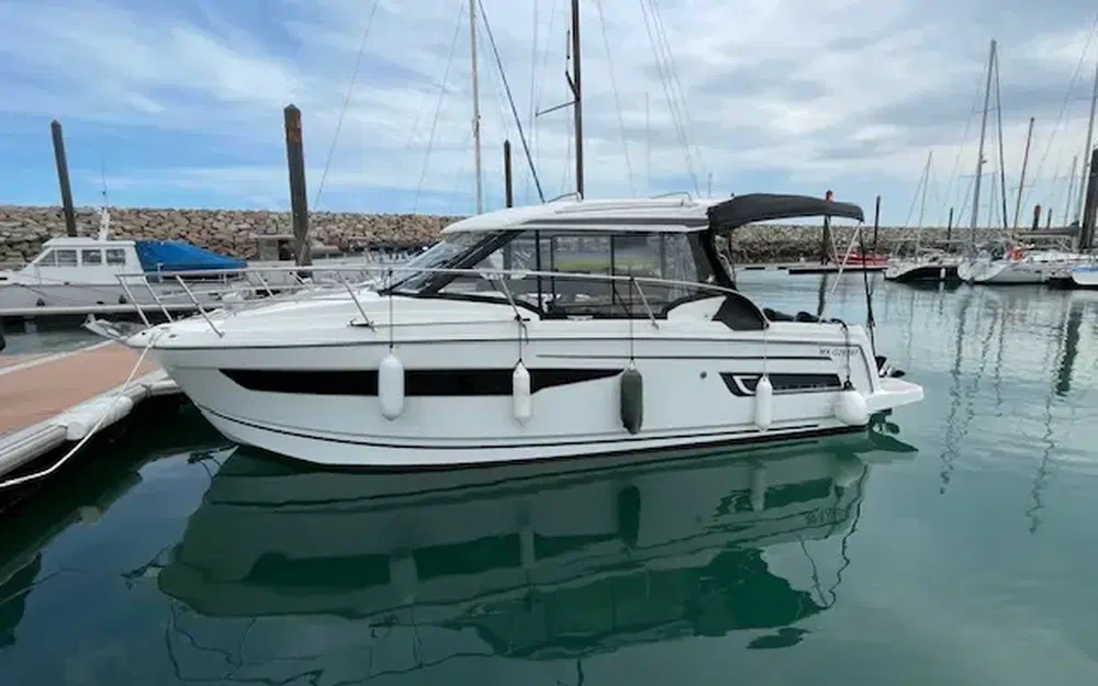 slider 2 Jeanneau Merry Fisher 895