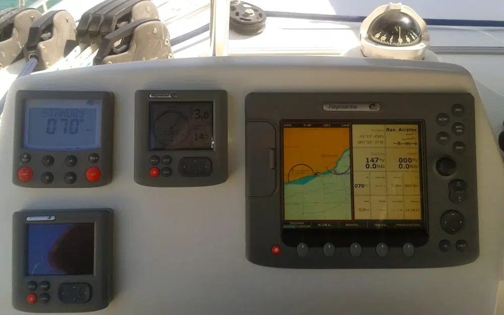 slider 8 Lagoon 380 S2