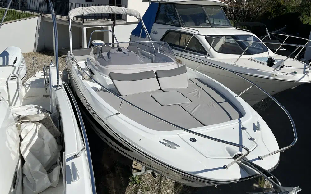 slider 0 Jeanneau Cap Camarat 7.5 WA Serie 2