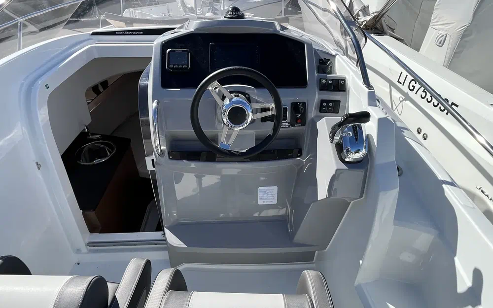 slider 3 Jeanneau Cap Camarat 7.5 WA Serie 2