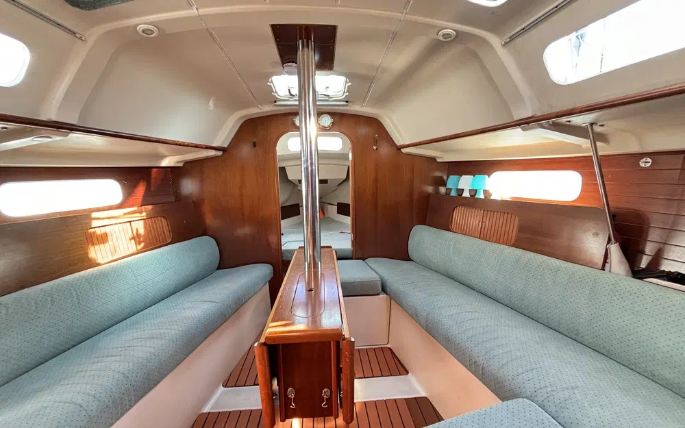 slider 9 Beneteau Oceanis 321