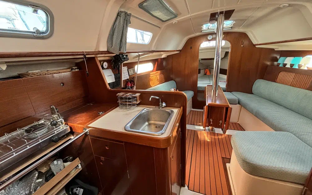 slider 12 Beneteau Oceanis 321