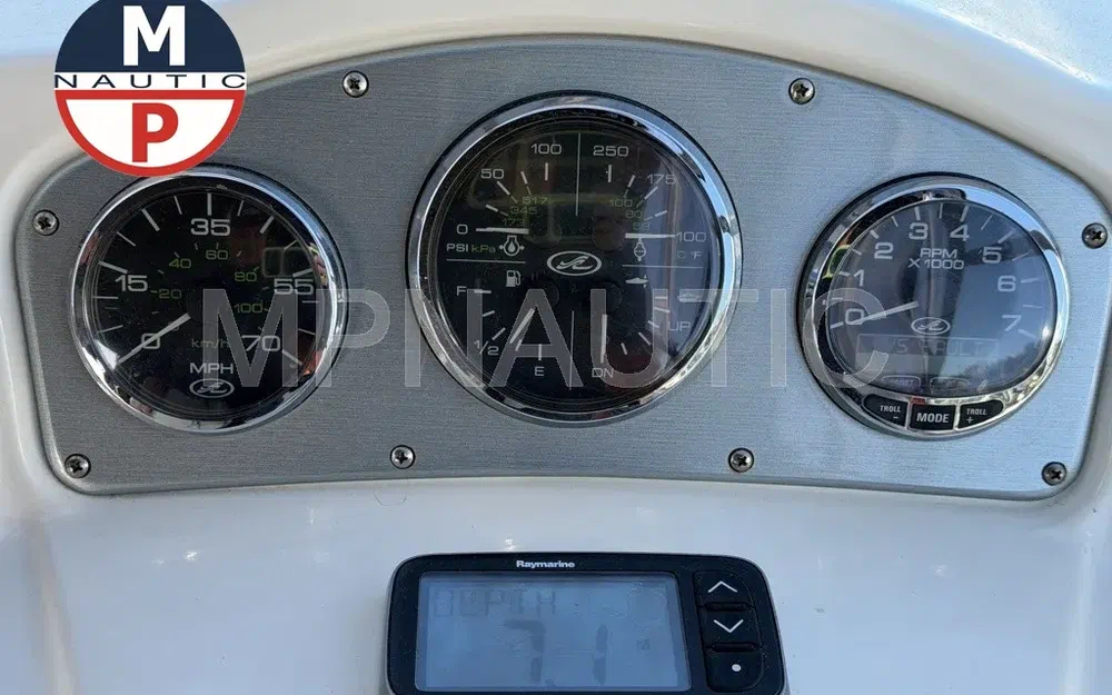 slider 10 Sea Ray 255 Sundancer