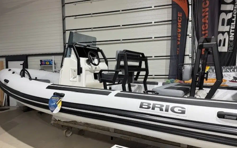 slider 5 Brig Navigator 22