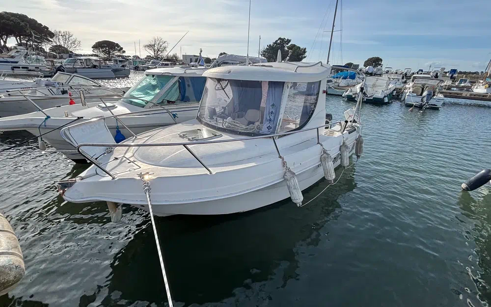 slider 12 Pacific Craft 560 Timonier