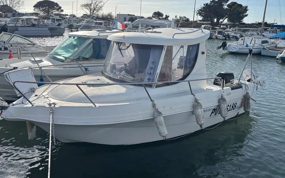 slider 13 Pacific Craft 560 Timonier