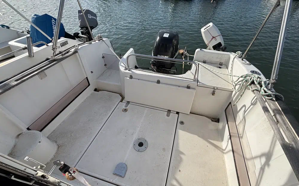 slider 17 Pacific Craft 560 Timonier