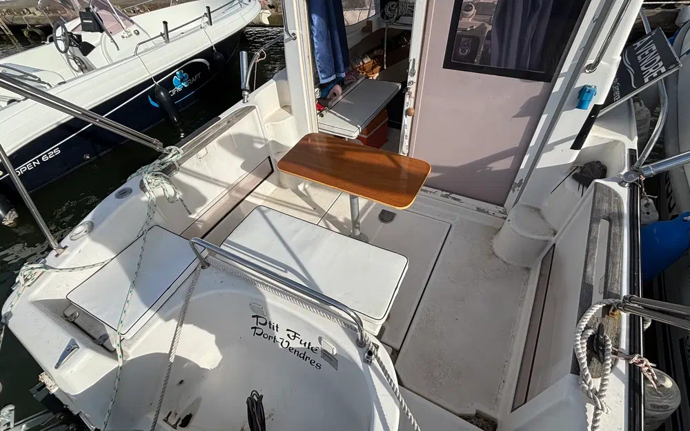 slider 3 Pacific Craft 560 Timonier