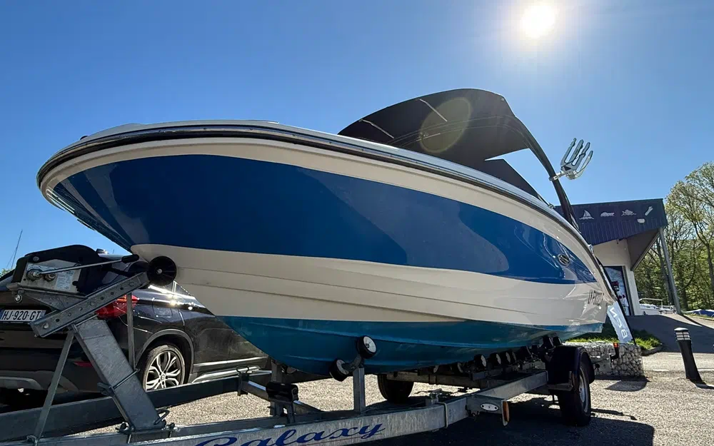 slider 17 Sea Ray 19 SPXE