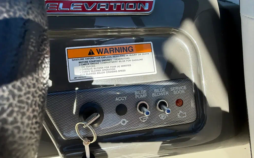 slider 26 Sea Ray 19 SPXE