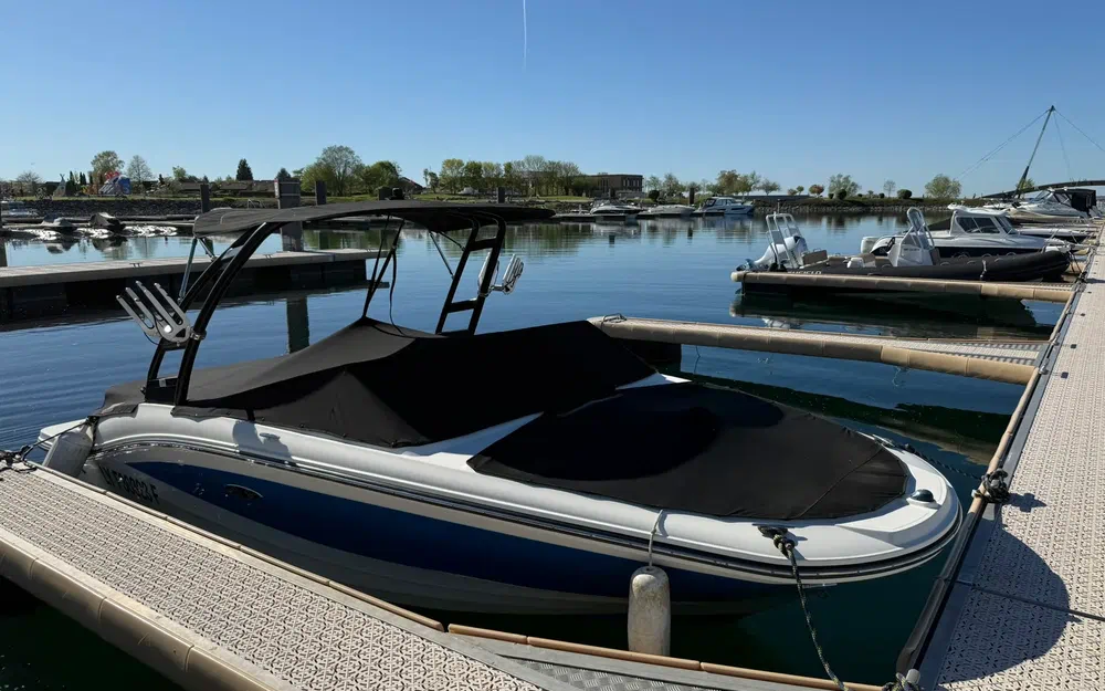 slider 15 Sea Ray 19 SPXE