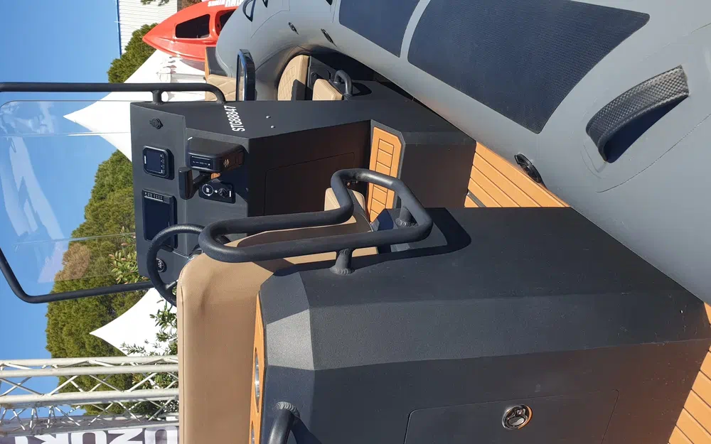 slider 3 Four Seas FS 6