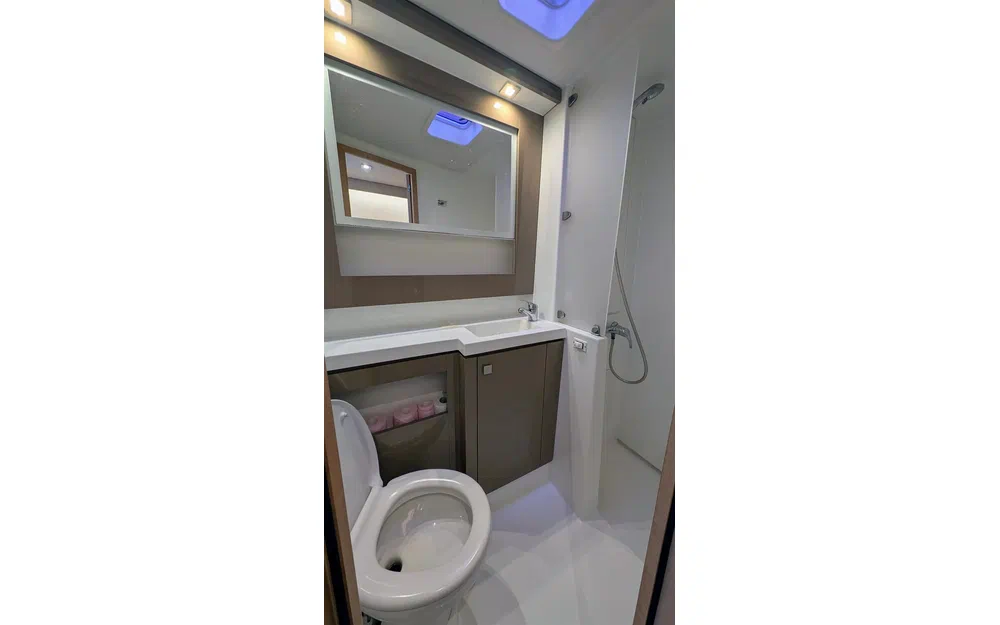 slider 14 Fountaine Pajot Saba 50