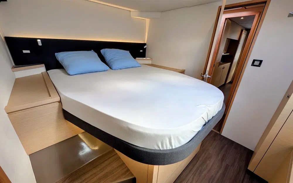 slider 7 Fountaine Pajot Saba 50