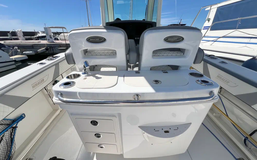 slider 12 Boston Whaler 280 Outrage