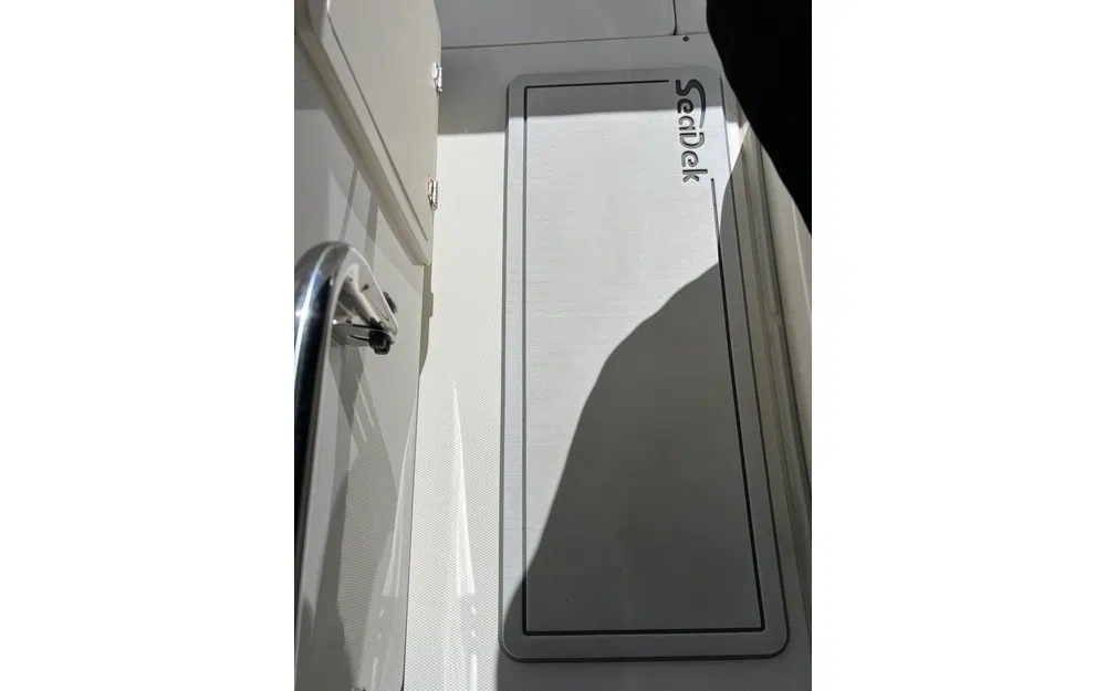 slider 8 Boston Whaler 280 Outrage