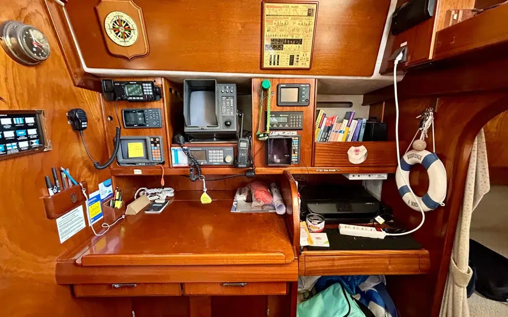 slider 15 Amel Super Maramu